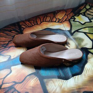 NWT Women's Rich Caramel Brown Cow Hair Mule
